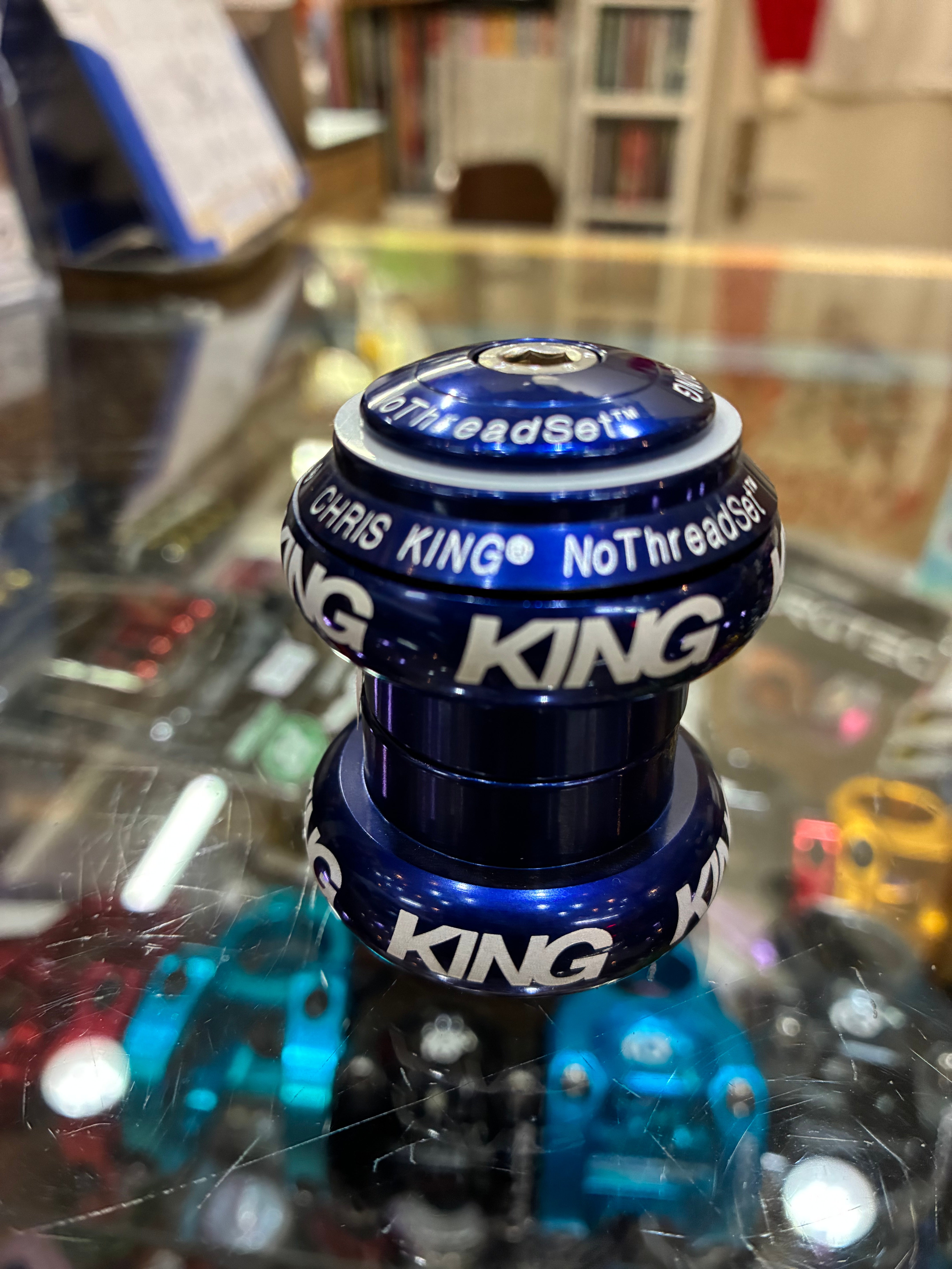 CHRIS KING NOTHREDSET ヘッドセット 1インチ ネイビー | AST BIKES