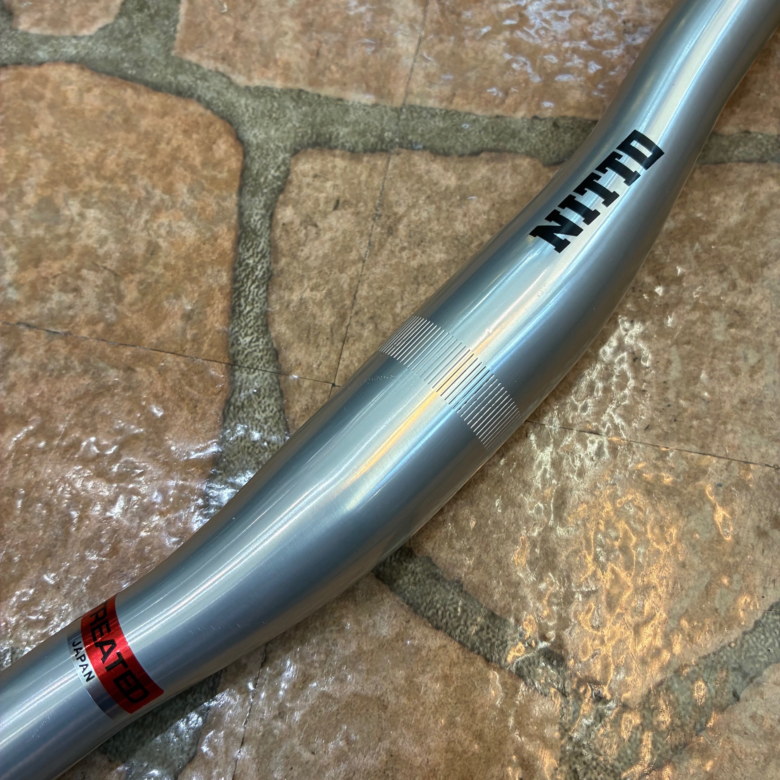 NITTO SHRED BAR 31,8mm /650mm シルバー | AST BIKES
